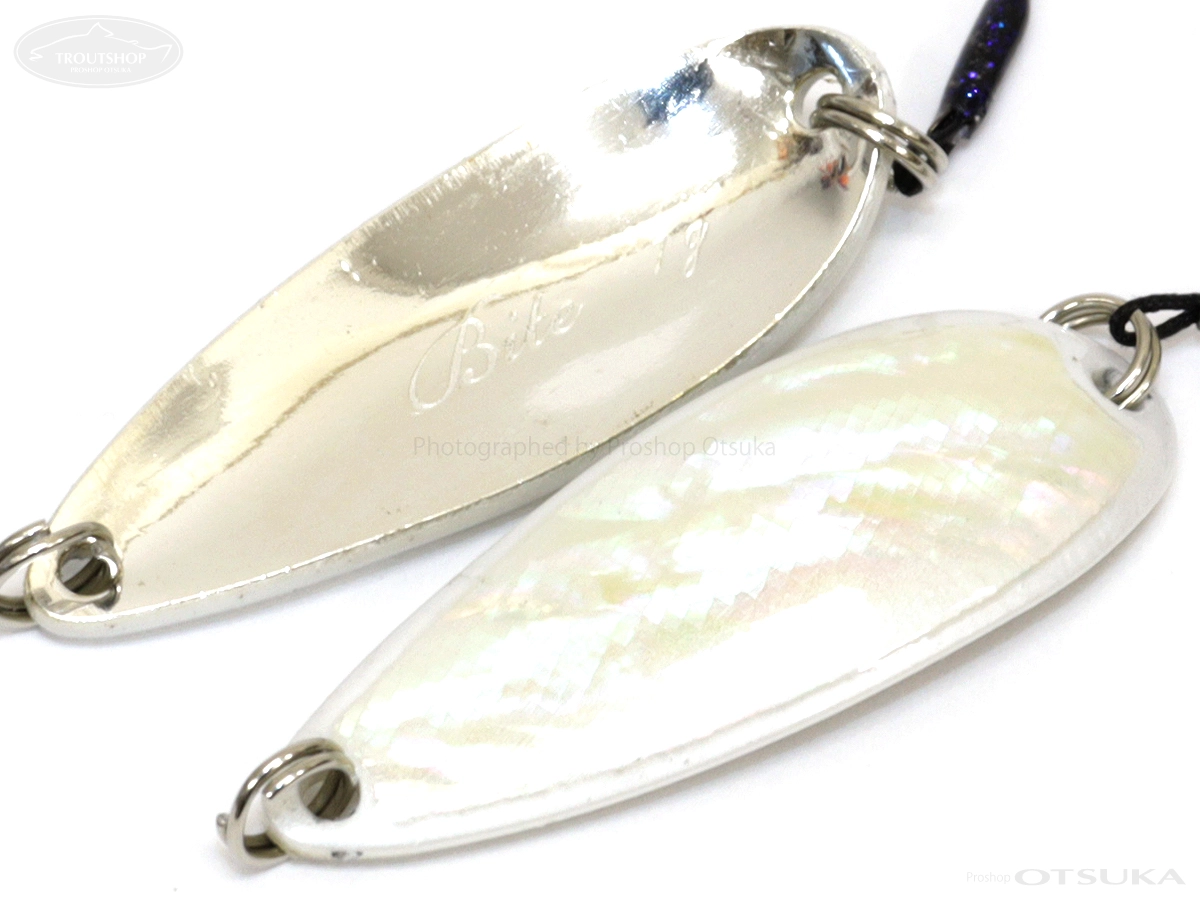 アートフィッシング 忠さんスプーン シェルバイト 7g 7g 44mm #P/PW