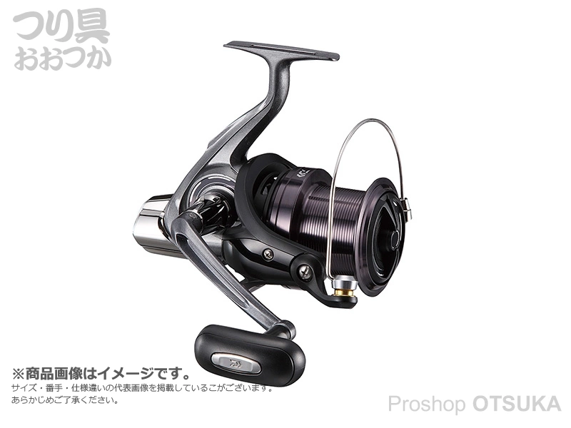 ダイワ 17クロスキャスト 4500 ギア4.1:1自重640g ライン4号-250m 大型